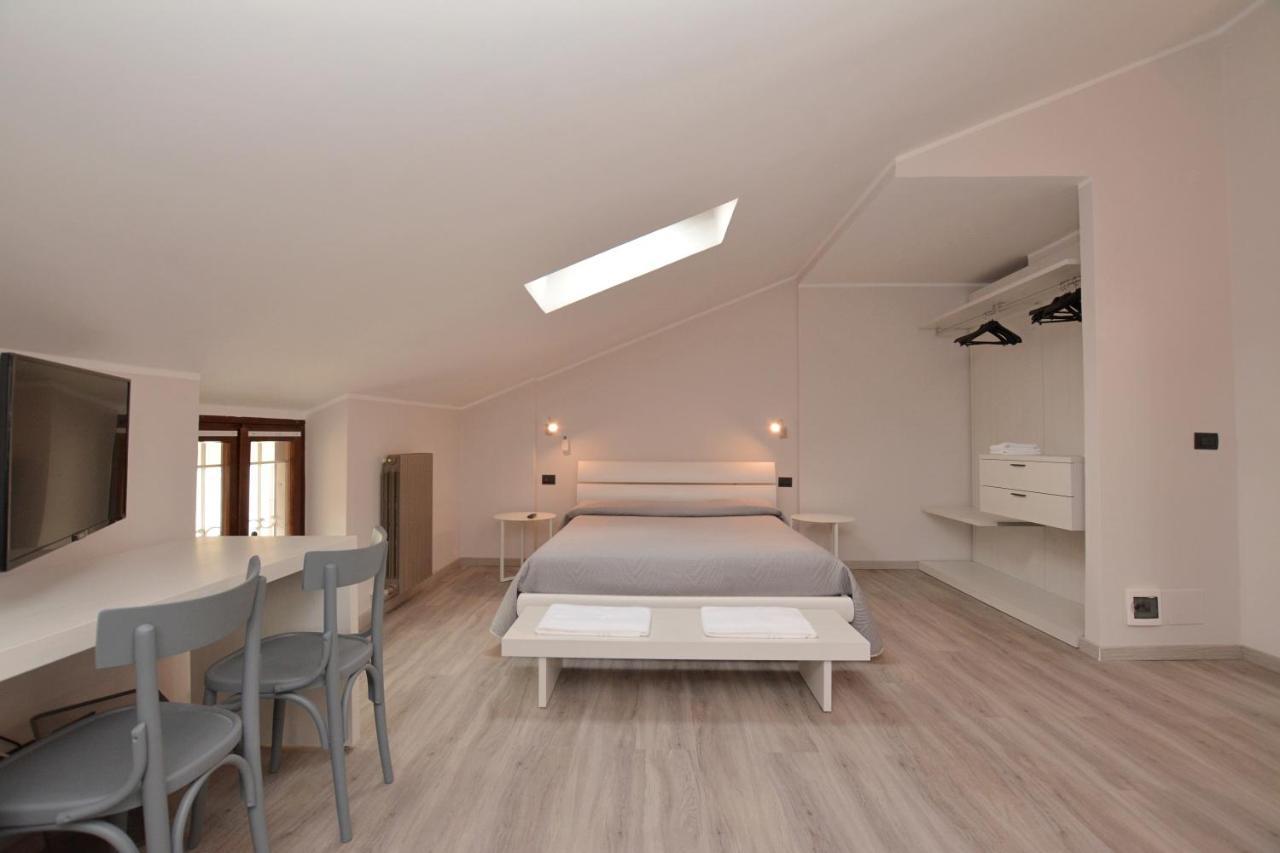 Hotel & Apartments " Perpoin " 살루초 외부 사진